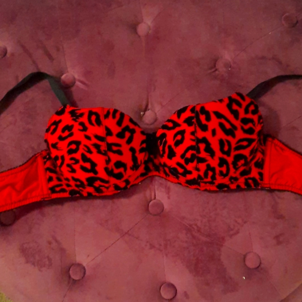 L'Agent Red Leopard 32D Bra